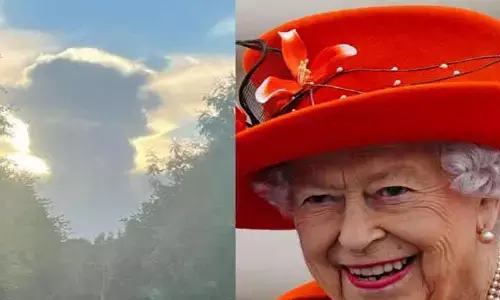 ఆకాశంలోQueen Elizabeth రూపం.. ఆశ్చర్యపోతున్న నెటిజన్స్