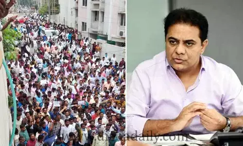 వీఆర్ఏలను చర్చకు పిలిచిన మంత్రి కేటీఆర్