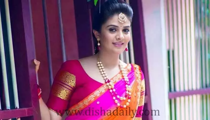 Anchor Sreemukhi : శ్రీముఖి పంట పండింది.. సైమా కు భారీ పారితోషికం Anchor Sreemukhi : శ్రీముఖి పంట పండింది.. సైమా కు భారీ పారితోషికం