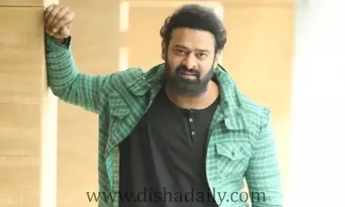 Prabhas: హైదరాబాద్‌కు కేంద్రమంత్రి.. ప్రభాస్‌తో కీలక భేటీ!