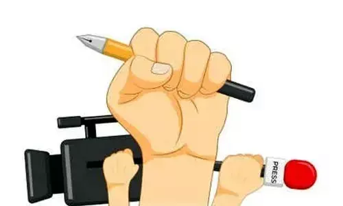 అక్షర యోధులకు ఆదరణేదీ?