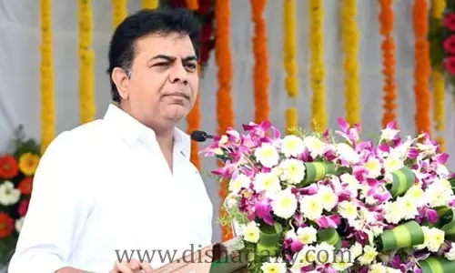 ఇంటర్ విద్యార్థులకు ట్యాబ్స్.. మంత్రి కేటీఆర్ హామీ