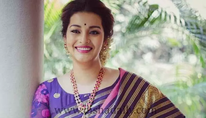 రేణూ దేశాయ్ ఎమోషనల్ పోస్ట్ ఆయన కోసమేనా? రేణూ దేశాయ్ ఎమోషనల్ పోస్ట్ ఆయన కోసమేనా?