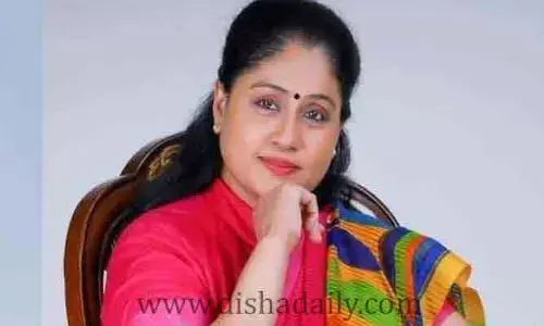హీరోలందరూ ముసుగు దొంగలు.. విజయశాంతి ఇంట్రెస్టింగ్ కామెంట్స్