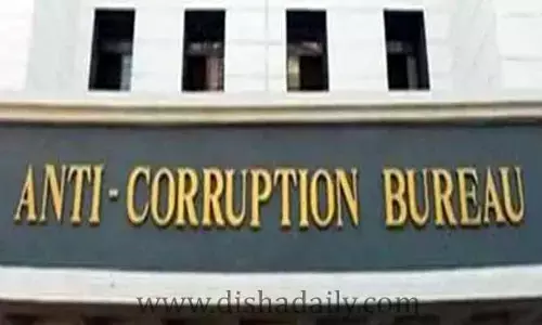 కరీంనగర్‌లో ఏసీబీ పంజా.. రెడ్ హ్యాండెడ్‌గా దొరికిన కార్యదర్శి