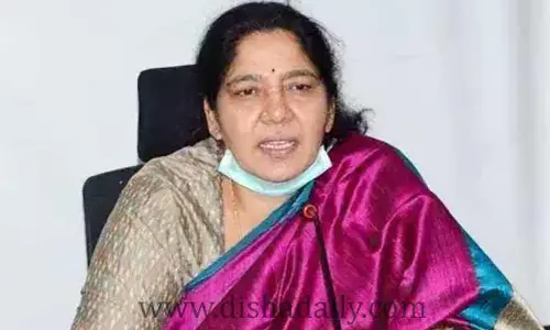 కిషన్ రెడ్డి ఉత్సవ విగ్రహం: మంత్రి సత్యవతి