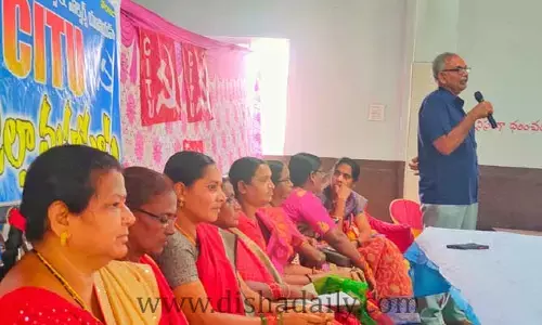 అలాచేస్తే ఐసీడీఎస్ రోడ్డున పడుతుంది : సీఐటీయూ రాష్ట్ర నాయకులు నాగరాజు గోపాల్