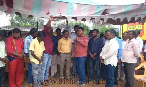వీఆర్ఏలకు మద్దతు తెలిపిన తహసీల్దార్ శంకర్