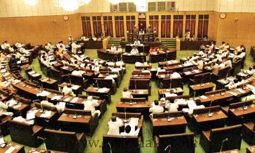 ఆగిపోయిన ప్రోగ్రాం.. అసెంబ్లీ సాక్షిగా మంత్రులు అబద్దాలు!