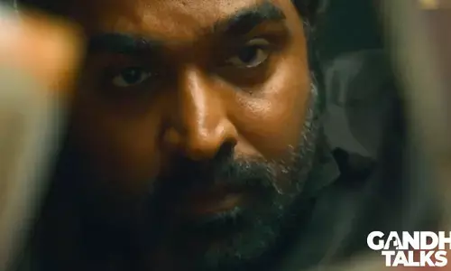 గాంధీ టాక్స్ మాటల్లేవ్.. ఓన్లీ సైగలే
