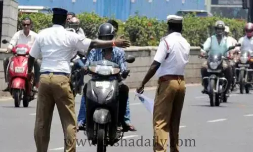 వాహనదారులకు అలర్ట్.. నేటి నుండి కొత్త రూల్స్!