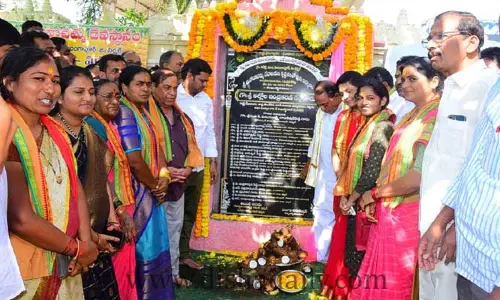 అడెల్లి ఆలయ పునర్నిర్మాణానికి నిధులు మంజూరు