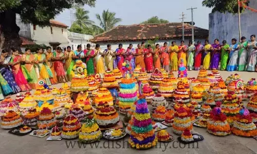 ఘనంగా సద్దుల బతుకమ్మ వేడుకలు