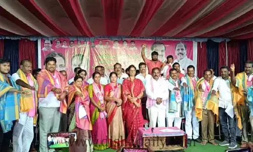 కొలువుదీరిన నూతన మార్కెట్ కమిటీ కార్యవర్గం
