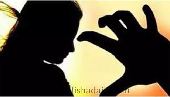 వివాహితపై అత్యాచారం వివాహితపై అత్యాచారం