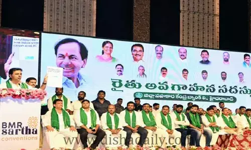 కేంద్రం నిర్ణ‌యాలు రైతుల‌కు మ‌ర‌ణ శాస‌నాలు
