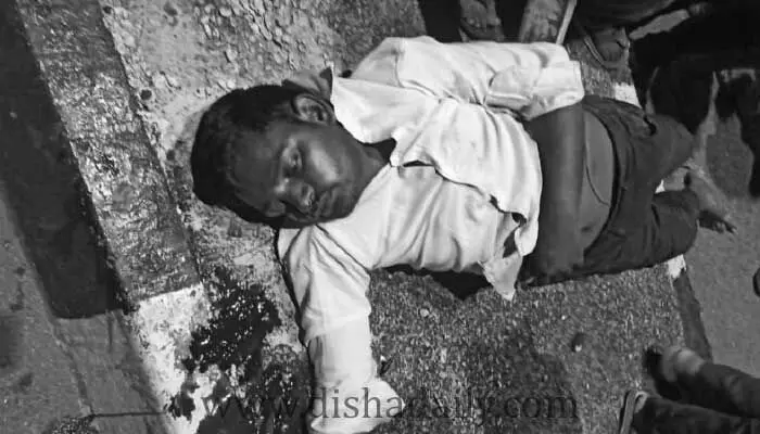 రోడ్డు ప్రమాదంలో వ్యక్తి మృతి రోడ్డు ప్రమాదంలో వ్యక్తి మృతి