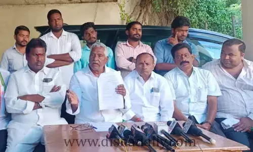 నా ప్రశ్నకు జగిత్యాల అడిషనల్ కలెక్టర్ సమాధానం చెప్పాలి.. MLC జీవన్ రెడ్డి సీరియస్