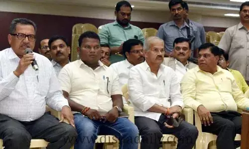 ఎస్సీ, ఎస్టీ కమిషన్‌తో న్యాయం జరగడం లేదు