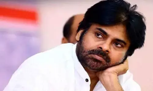తడబడుతున్న పవన్ అడుగులు! భవిష్యత్తు గురించేనా