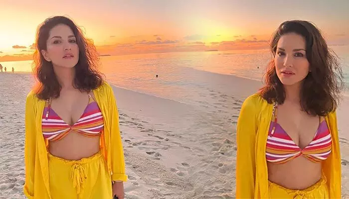 Sunny leone sexy beach vibes at maldives