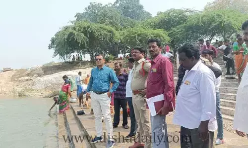 గోదావరి స్నానానికి వెళ్లి..తిరిగి రాని లోకాలకు..