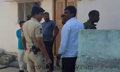 బైంసా పట్టణంలో నకిలీనోట్ల కలకలం...
