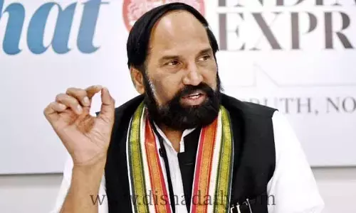 కీలక సమయంలో కాంట్రవర్సీలెందుకు: ఉత్తమ్