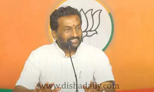 బీజేపీలోకి TRS ఎమ్మెల్యేలు.. రఘునందన్ రావు సంచలన వ్యాఖ్యలు