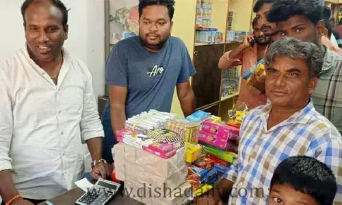 నో ఫైర్ సెఫ్టీ.. పట్టించుకోని అధికారులు