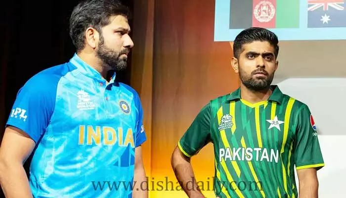 INDvsPAK: దెబ్బ కొట్టాల్సిందే.. ప్రతీకారం తీసుకోవాలంటున్న ఫ్యాన్స్! INDvsPAK: దెబ్బ కొట్టాల్సిందే.. ప్రతీకారం తీసుకోవాలంటున్న ఫ్యాన్స్!