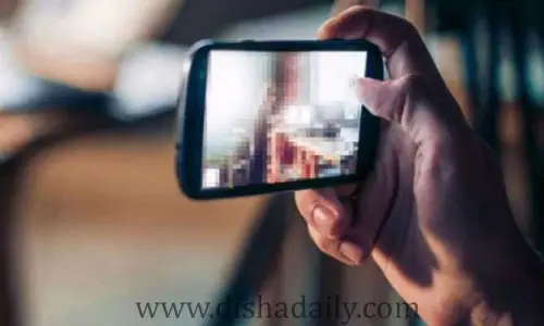 Nude Video calls : న్యూడ్ కాల్‌‌తో వలపుల వల.. సీన్ కట్ చేస్తే..
