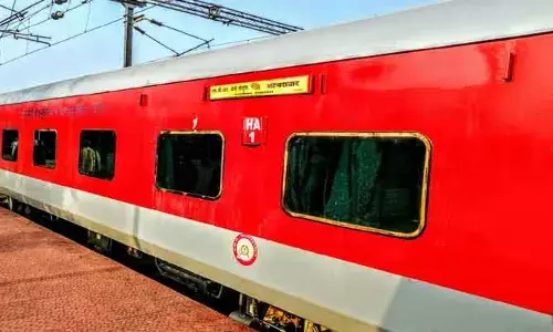 సంక్రాంతి పండుగకు ప్రత్యేక రైళ్లు