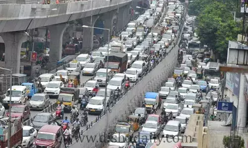 హైదరాబాద్ వాహనదారులకు మరో షాక్..  ‘యూటర్న్‌’’ మరింత దూరం!