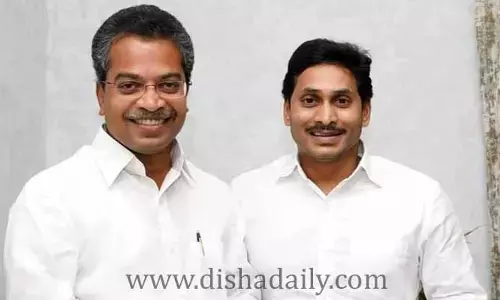 నా తండ్రి వ్యాఖ్యలు పట్టించుకోవద్దు.. నేను Jagan వెన్నంటే ఉంటా..!