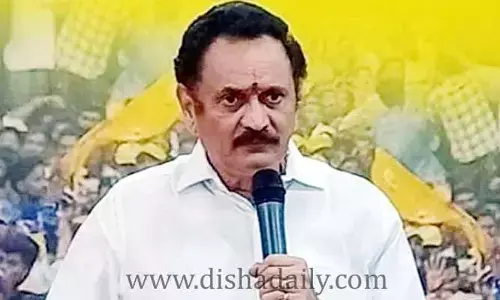 ఆ టీడీపీ నేతను టార్గెట్ చేసిన వైసీపీ: సంకెళ్లు రెడీ అవుతున్నట్లేనా?