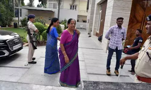 టర్కీలో మల్లారెడ్డి అల్లుడు.. మంత్రి కూతురితో ఆ లాకర్లు తెరిపించిన అధికారులు!!