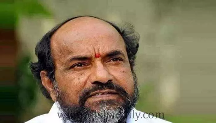బీసీ ప్రధానిగా ఉండి బీసీలకు అన్యాయం జరుగుతుంటే ఎలా? బీసీ ప్రధానిగా ఉండి బీసీలకు అన్యాయం జరుగుతుంటే ఎలా?