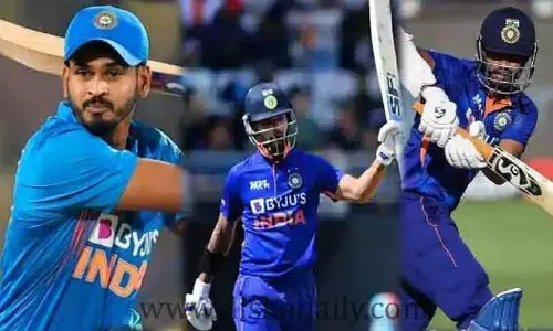 న్యూజిల్యాండ్ టార్గెట్..@307