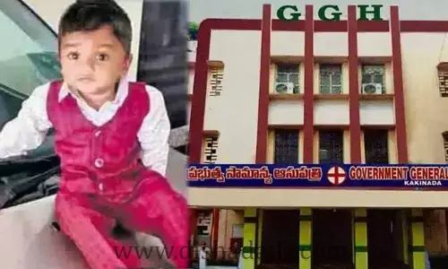 Kakinada: రెండు కాళ్లు పోయినా.. 14 రోజులు పోరాడి ఓడిన బాలుడు