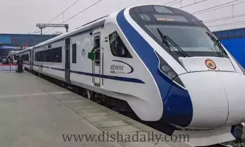 టిల్టింగ్ టెక్నాలజీతో 100 వందే భారత్ రైళ్లు