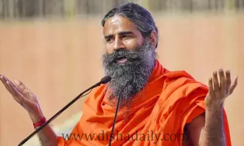 మహిళలపై వివాదాస్పద వ్యాఖ్యలు.. చిక్కుల్లో రామ్‌దేవ్ బాబా