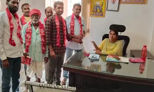 ఆ మొక్కలను వెంటనే తొలగించాలి... లేకపోతే ముప్పు వాటిల్లే అవకాశముంది: సీపీఐ నాయకులు