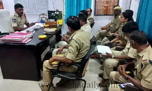 మాకు రక్షణ కల్పించండి.. ఎస్ఐకి ఫారెస్ట్ అధికారుల వినతి