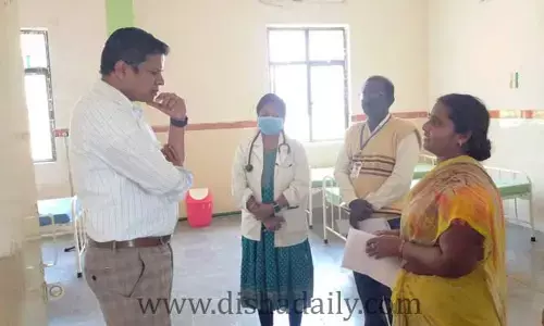 ప్రాథమిక ఆరోగ్య కేంద్రాన్ని ఆకస్మిక తనిఖీ చేసిన కలెక్టర్