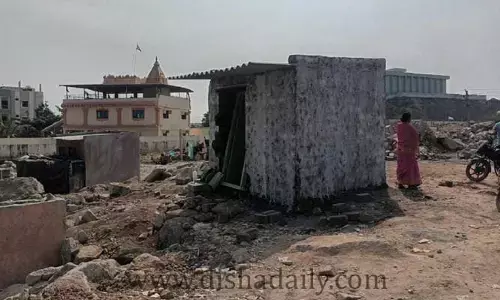 అధికారుల ఆదేశాలు బేఖాతరు