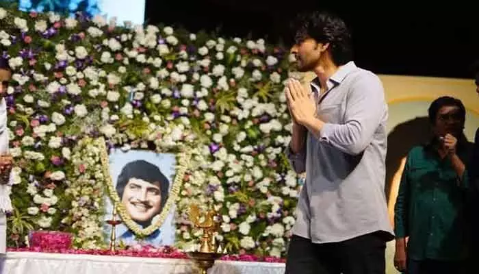 నాన్న ఎల్లప్పుడూ నా గుండెల్లో ఉంటారు.. మహేష్ బాబు ఎమోషనల్ స్పీచ్ నాన్న ఎల్లప్పుడూ నా గుండెల్లో ఉంటారు.. మహేష్ బాబు ఎమోషనల్ స్పీచ్