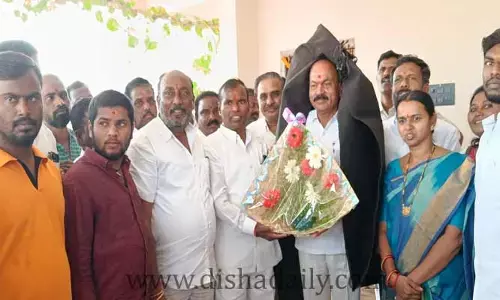 KCR నాయకత్వంలో పల్లెలు అభివృద్ధి చెందుతున్నయ్.. చింత ప్రభాకర్