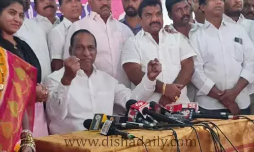 ఐటీ అధికారులకు సహకరిస్తా.. Minister Malla Reddy