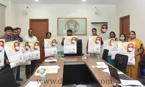 పదేళ్లు దాటితే ఆధార్ అప్ డేట్ తప్పనిసరి : కలెక్టర్​ అమోయ్​ కుమార్